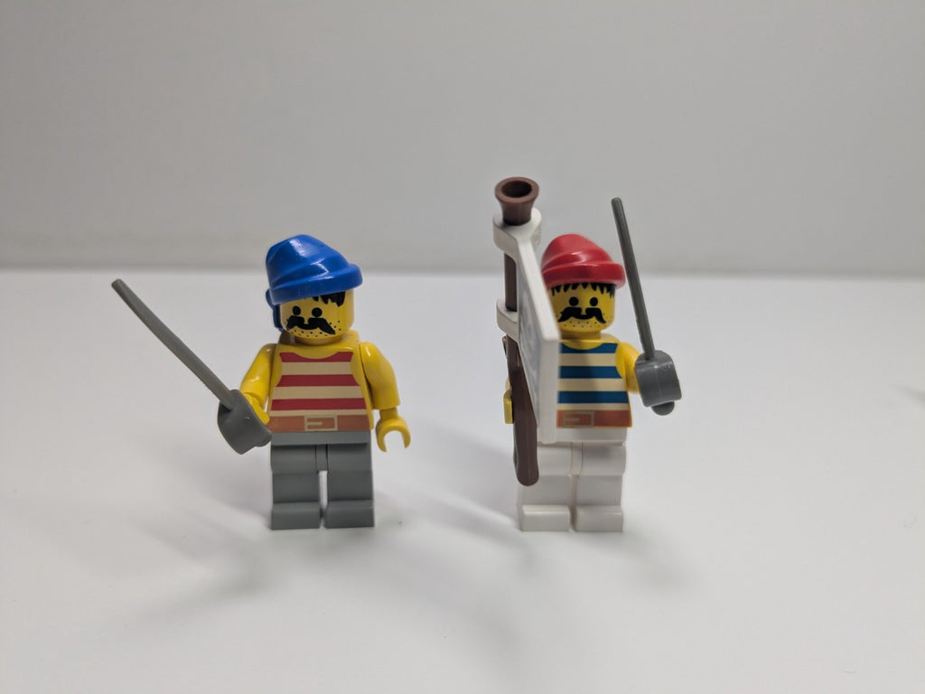 LEGO Pirates: Castaway's Raft (6257) - Incomplete - minifigures
