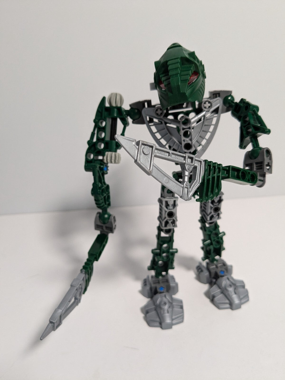 LEGO Bionicle: Toa Hordika Matau (8740) - Complete