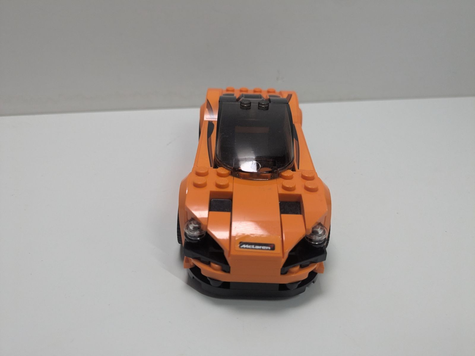 LEGO Speed Champions: McLaren 720S (75880) - Complete - close-up