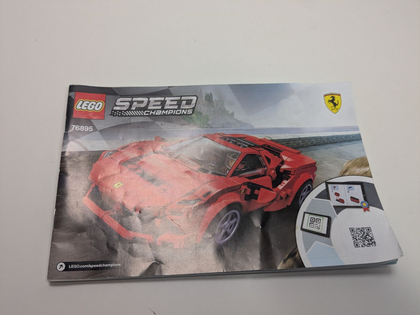 LEGO Speed Champions: Ferrari F8 Tributo (76895) - Complete - side view