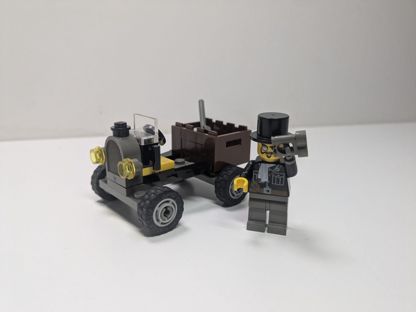 LEGO Adventurers: Black Cruiser (7424) - Complete - built set