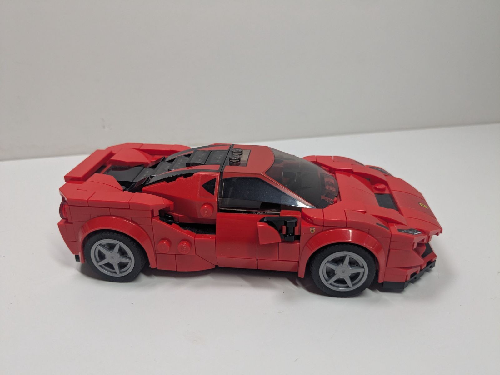 LEGO Speed Champions: Ferrari F8 Tributo (76895) - Complete - set details