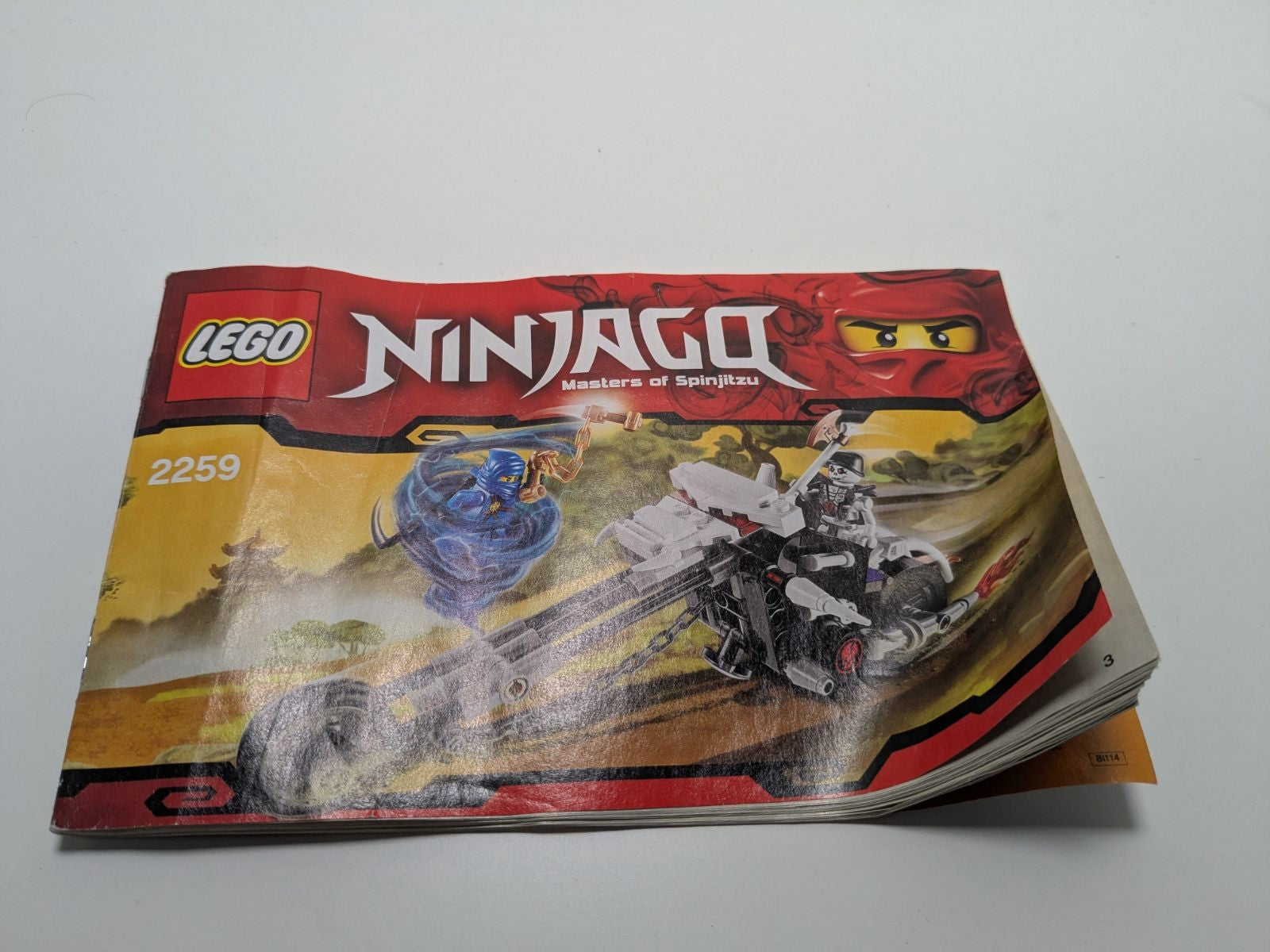 LEGO Ninjago: Skull Motorbike (2259) - Complete - contents