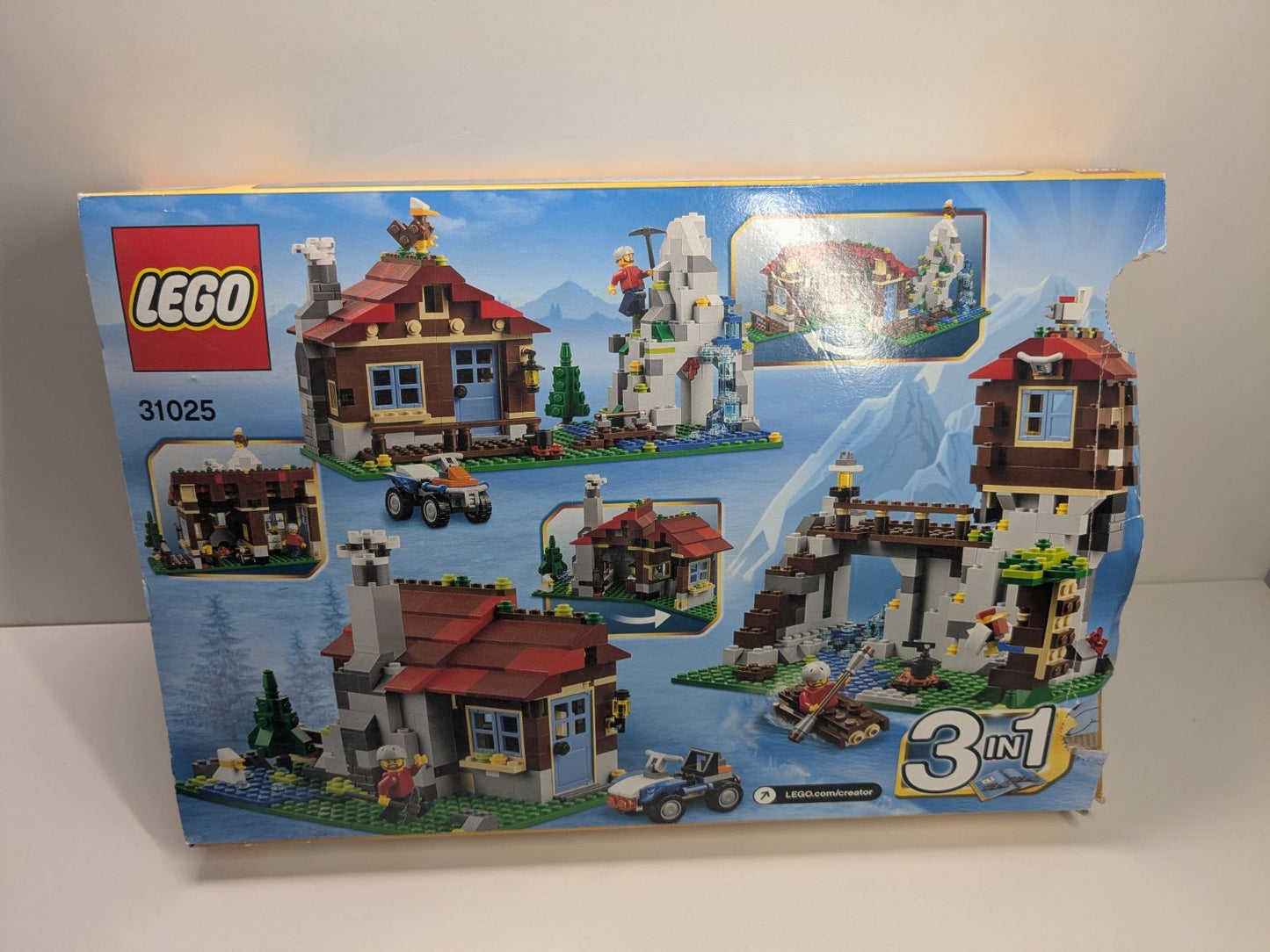 LEGO Creator: Mountain Hut (31025) - Complete - alternate view