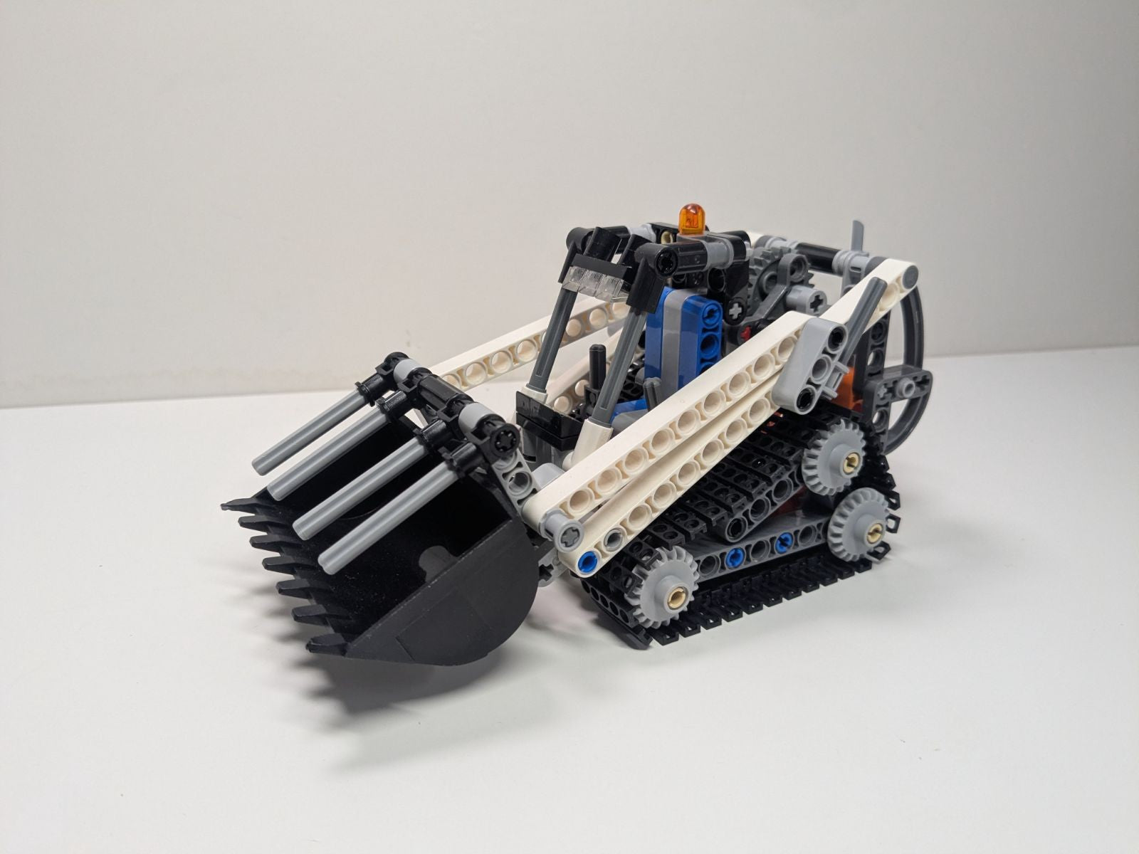 LEGO Technic: Compact Tracked Loader (42032) - Complete - built set