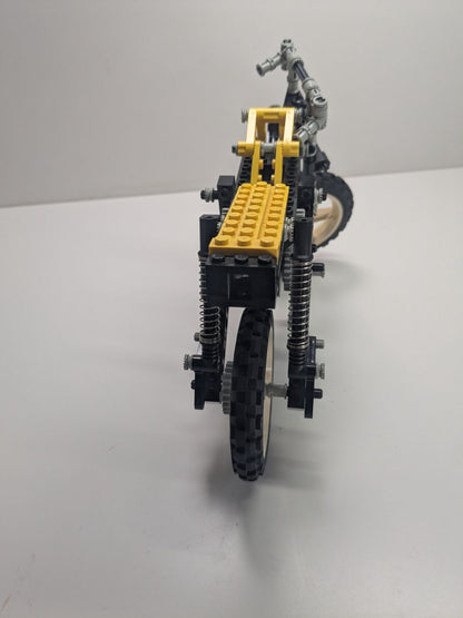LEGO Technic: Shock Cycle (8838) - Complete - alternate view