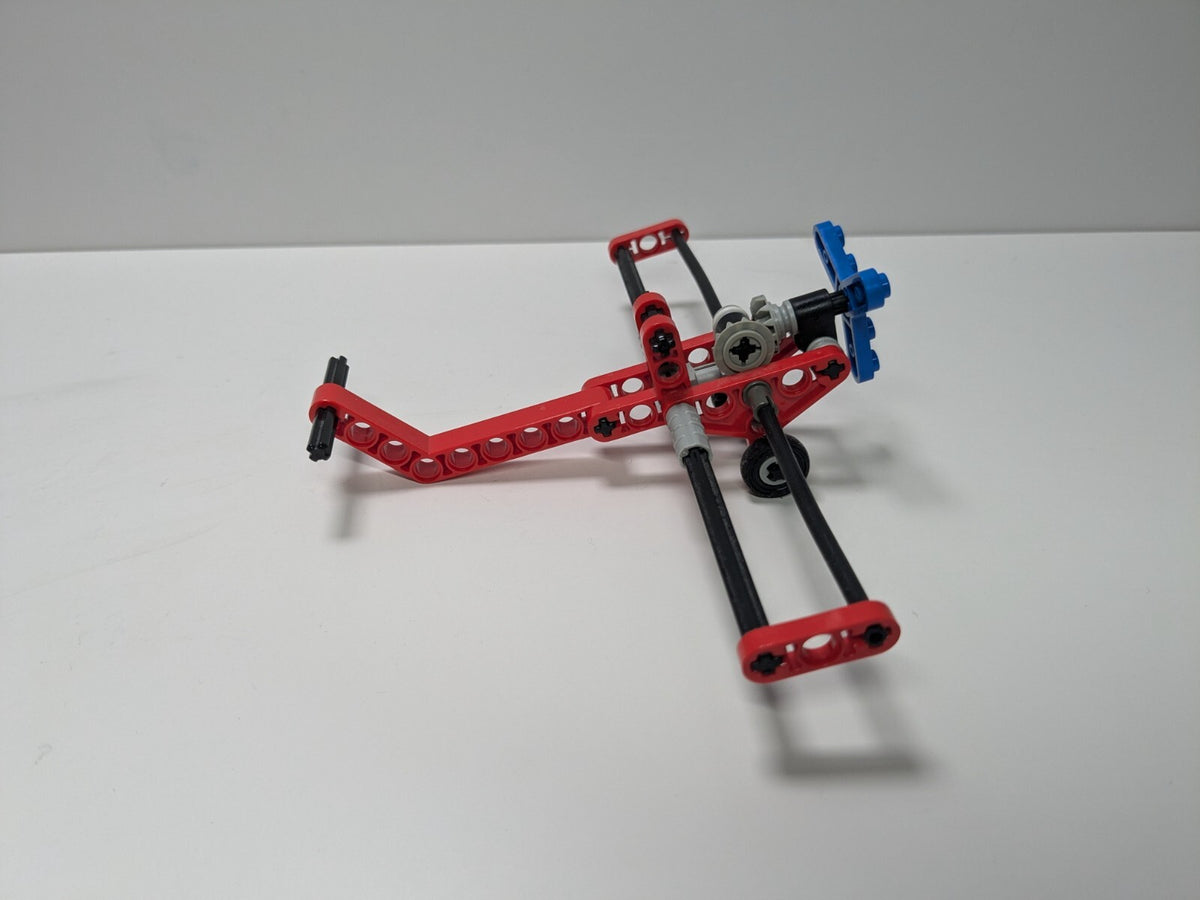 LEGO Technic: Sky Flyer 1 (8204) - Complete - minifigures
