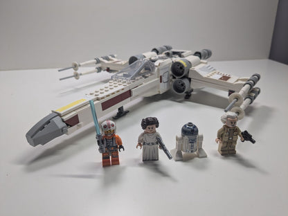 LEGO Star Wars: Luke Skywalker's X-Wing Fighter (75301) - Complete