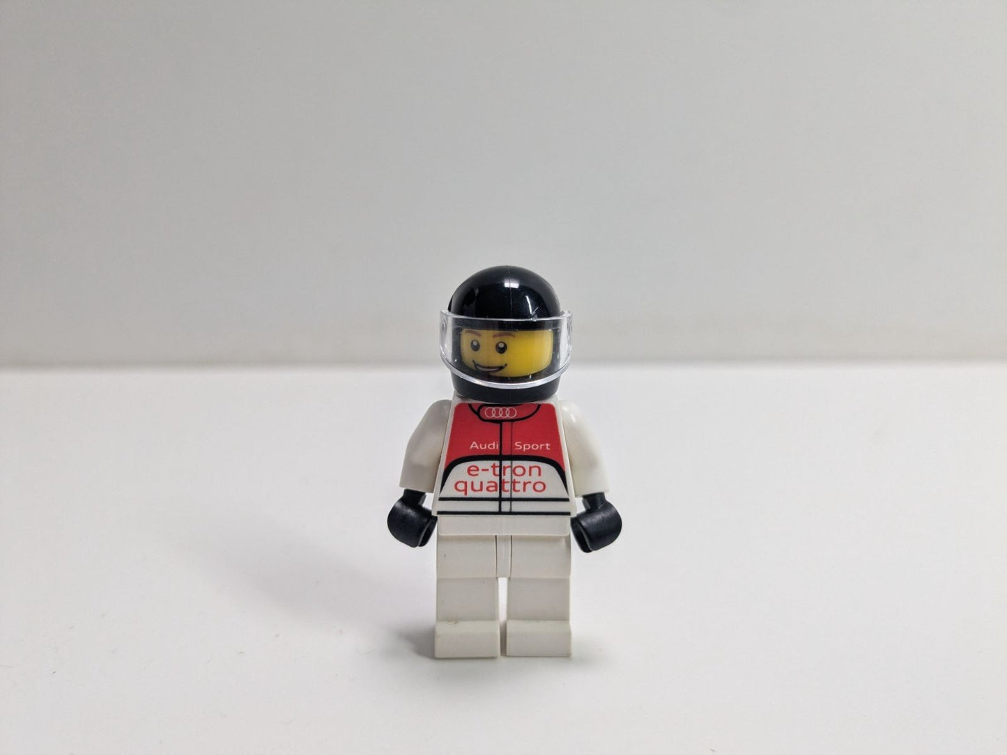 LEGO Speed Champions: Audi R18 e-tron quattro (75872) - Complete - minifigures
