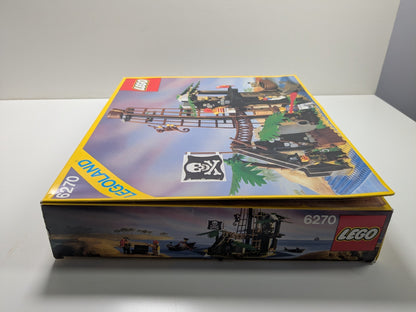 LEGO Pirates: Forbidden Island (6270) - Complete