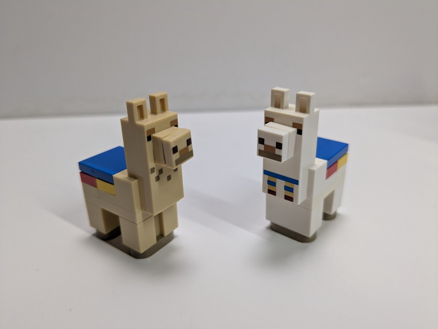 LEGO Minecraft: The Trading Post (21167) - Complete