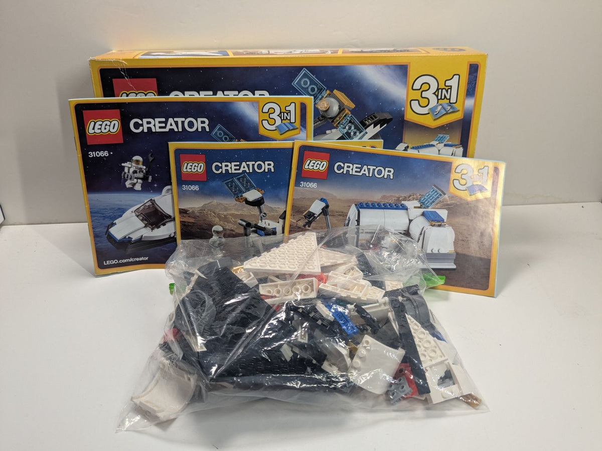 LEGO Creator: UK 31066 "Space Shuttle Explorer Construction Toy (31066) - Complete - box front