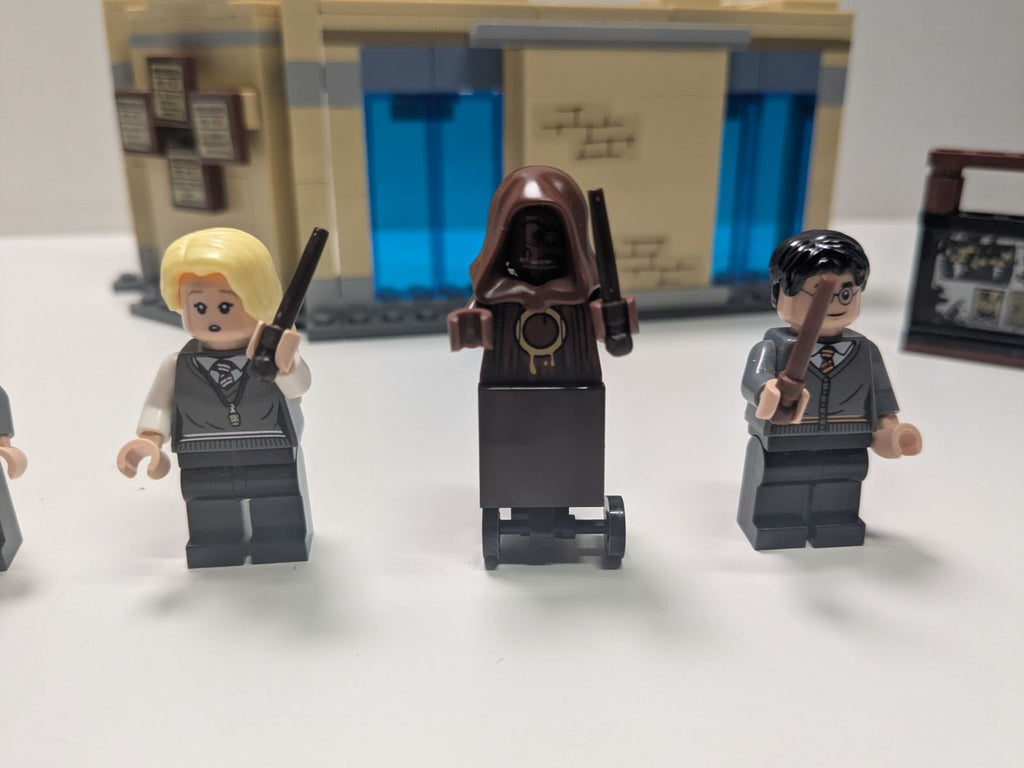 LEGO Harry Potter: Hogwarts Room of Requirement (75966) - Complete - set details