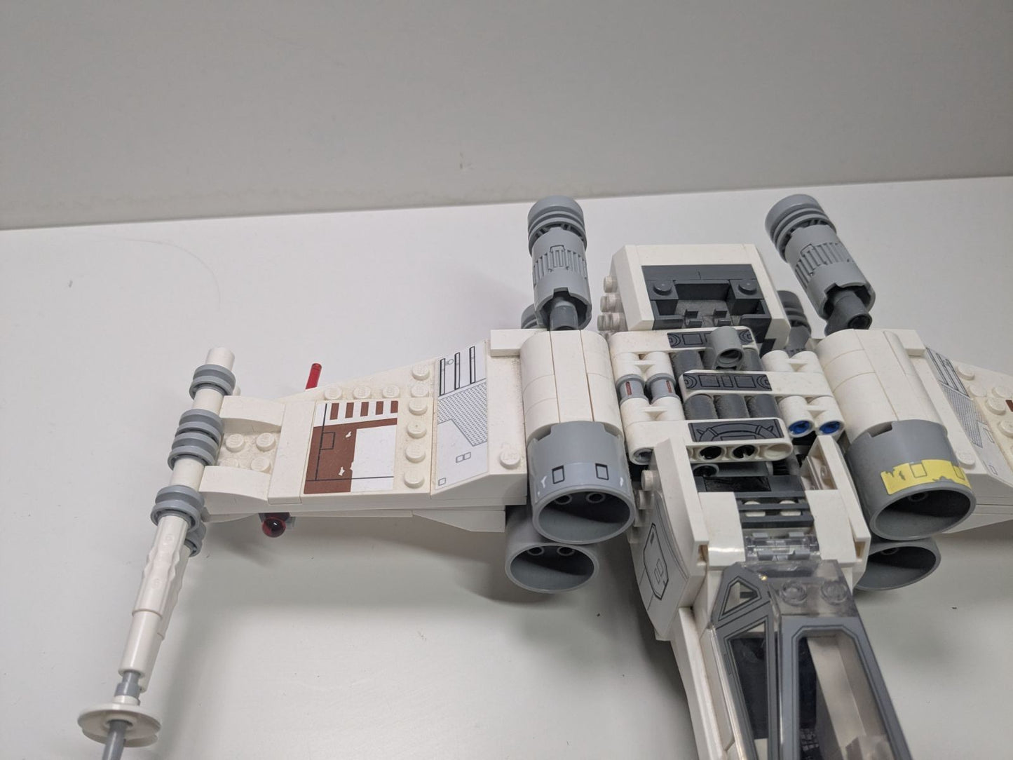 LEGO Star Wars: Luke Skywalker's X-Wing Fighter (75301) - Complete