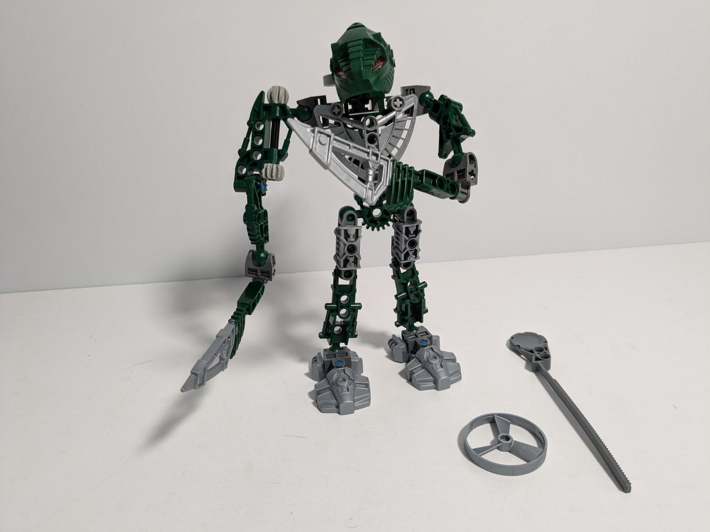 LEGO Bionicle: Toa Hordika Matau (8740) - Complete