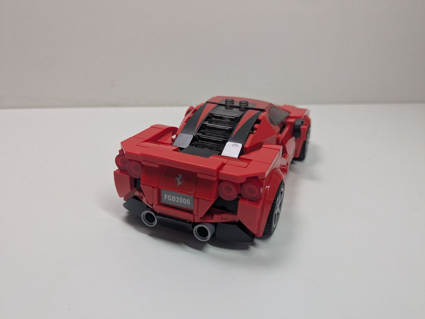 LEGO Speed Champions: Ferrari F8 Tributo (76895) - Complete - alternate view