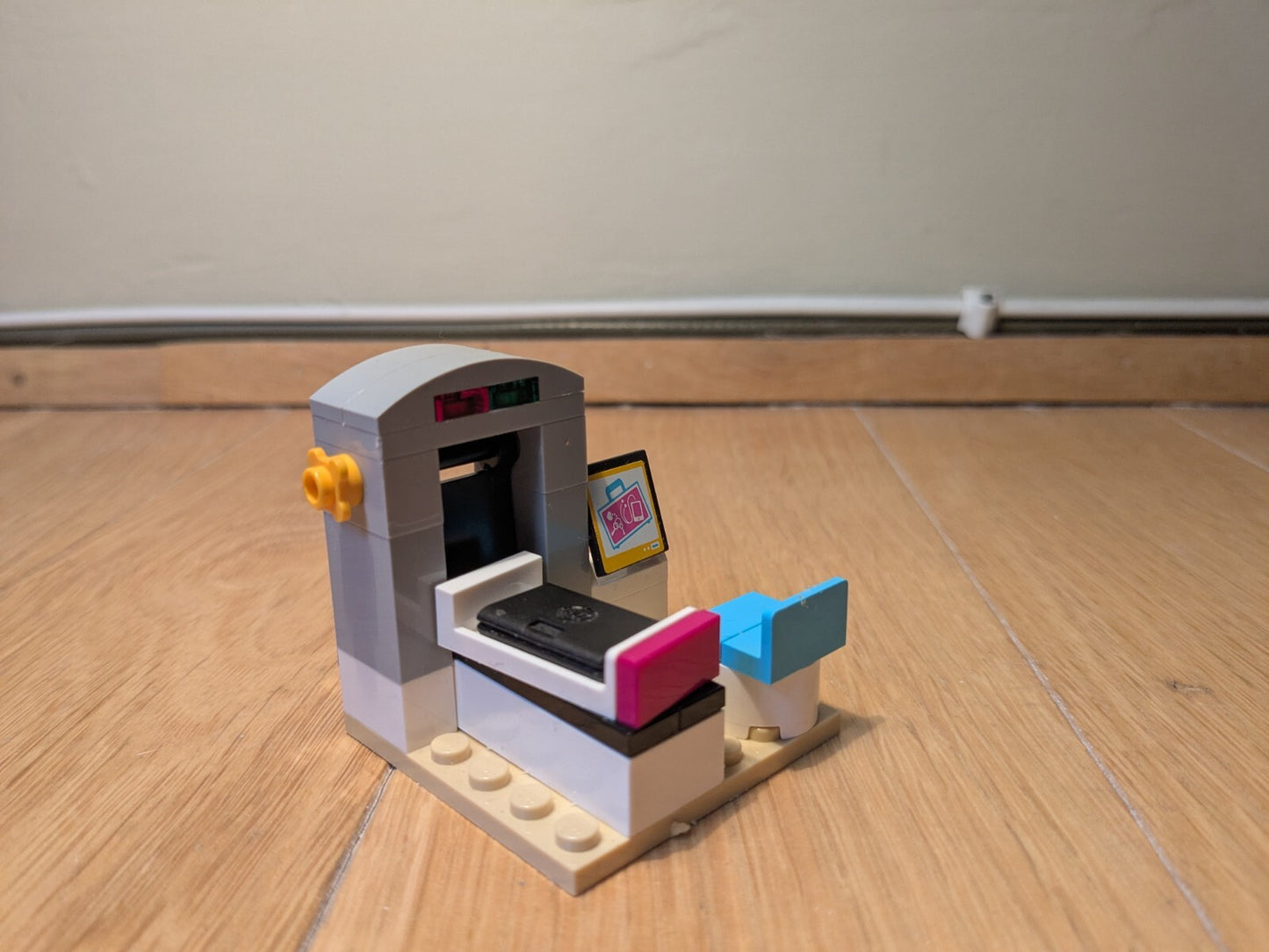 LEGO Friends: Heartlake Private Jet (41100) - Complete