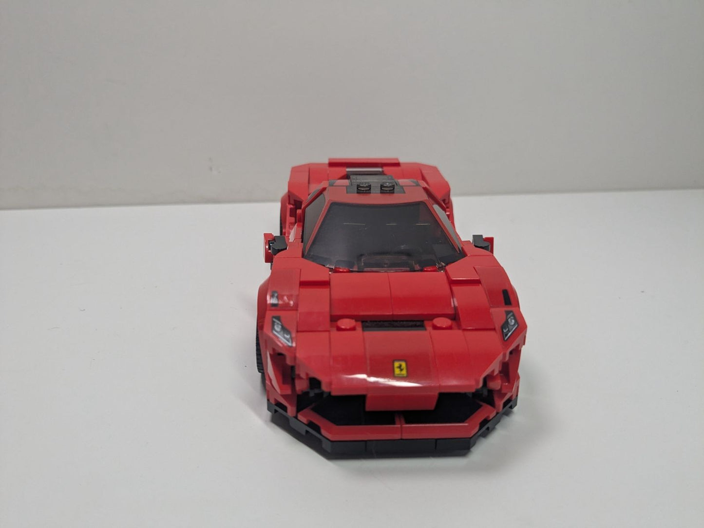 LEGO Speed Champions: Ferrari F8 Tributo (76895) - Complete - minifigures