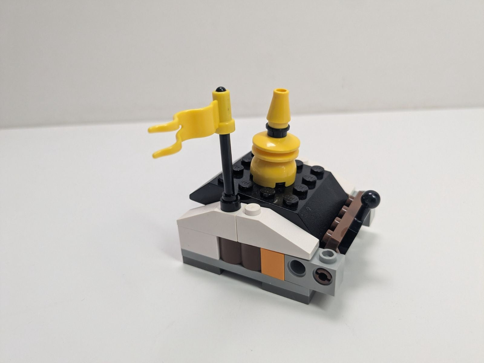 LEGO Adventurers: Secret of the Tomb (7409) - Complete - alternate view