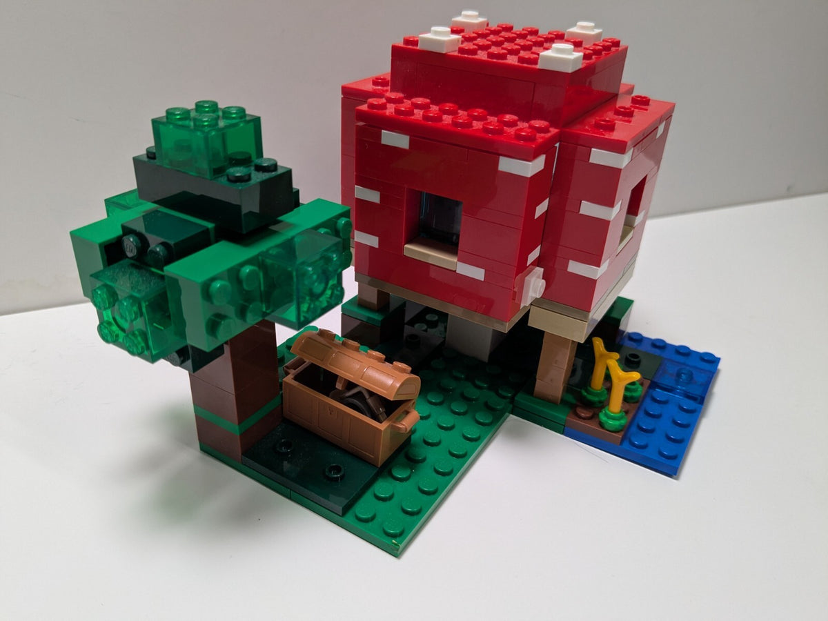 LEGO Minecraft: The Mushroom House (21179) - Complete - rear view