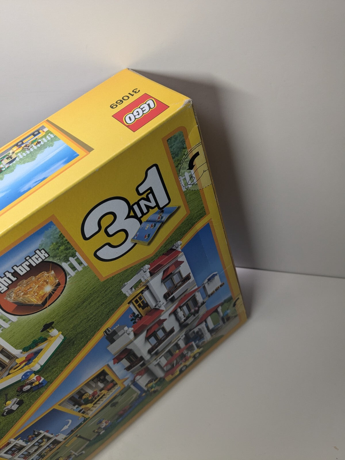 LEGO Creator: Modular Family Villa (31069) - New Sealed