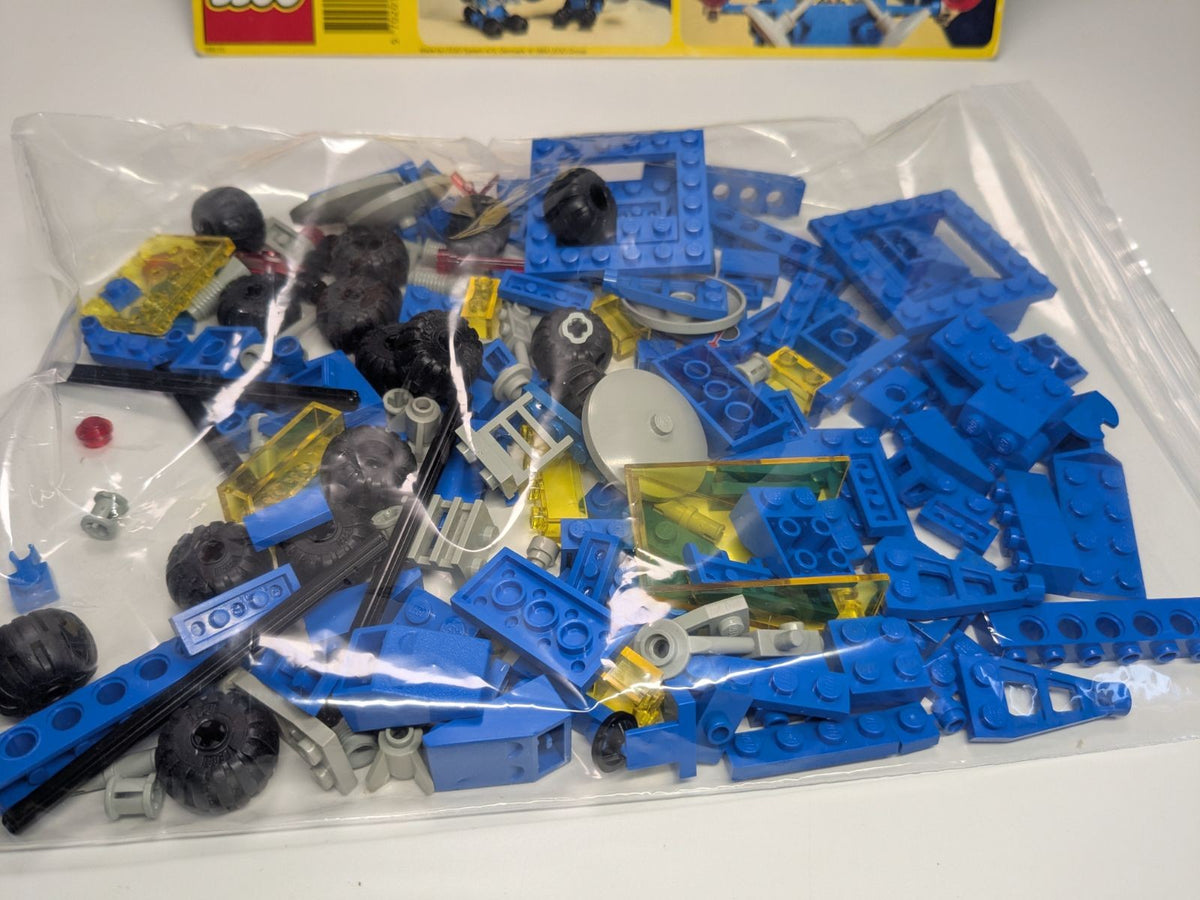 LEGO Space: Uranium Search Vehicle (6928) - Complete - minifigures