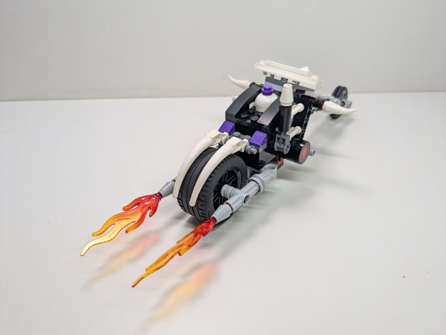 LEGO Ninjago: Skull Motorbike (2259) - Complete - play features
