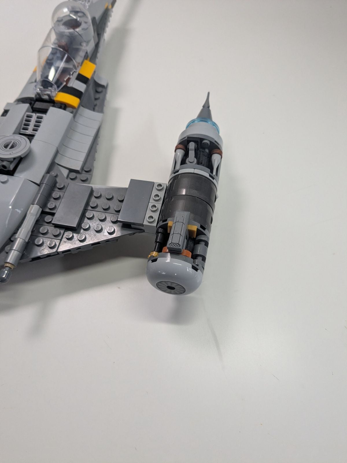 LEGO Star Wars: The Mandalorian's N-1 Starfighter (75325) - Complete - view 12