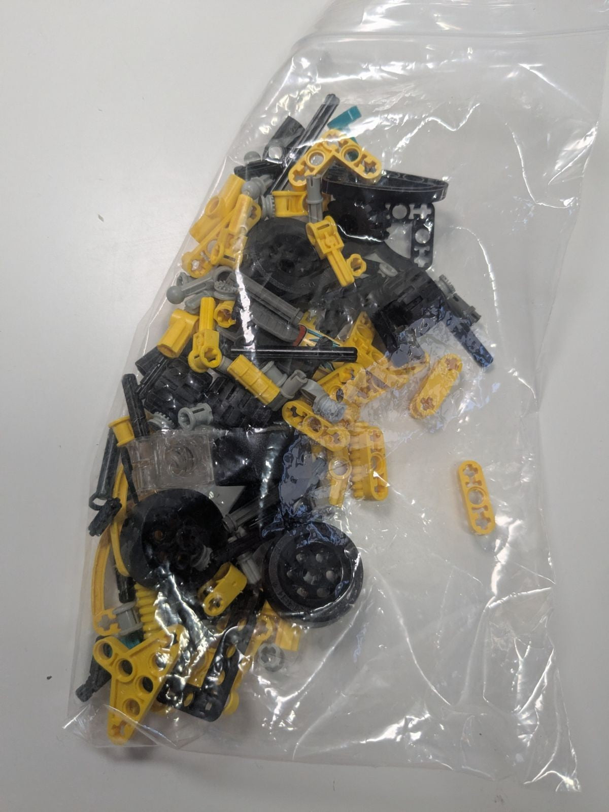 LEGO Technic: Create 'n' Race - Master Builders (3057) - Complete - minifigures