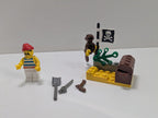 LEGO Pirates: Buried Treasure (6235) - Almost Complete - box front